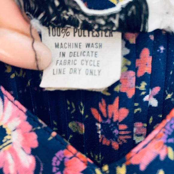 P.C.F Petite vintage floral print blue blouse - Picture 9 of 10